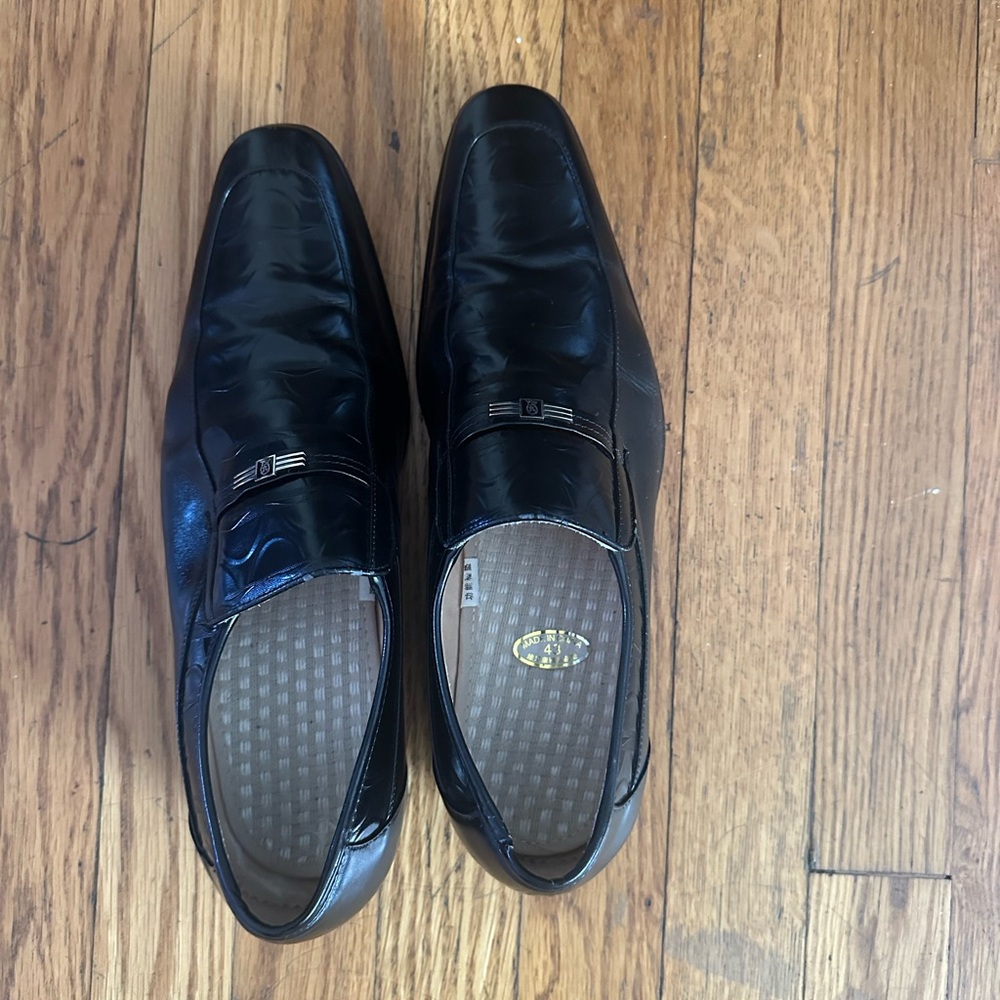 Men's Black leather shoes